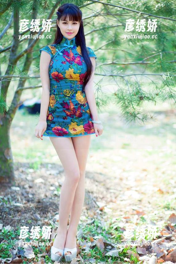 推女郎-黄可 推女郎 - 图册中的黄可护士:这流行的白丝制服,真是让人眼前一亮!