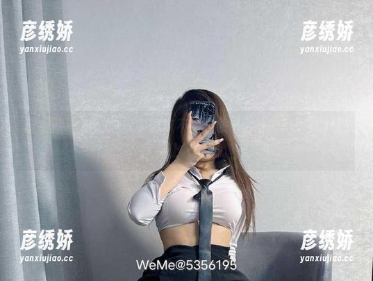 桃沢樱呀 微密圈 - 这蓝色确实韵味不错,桃沢樱呀的写真集好像有点让人上瘾。