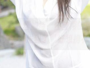 模范学院 – 白丝加持，任莹樱的照片把我从‘无聊’送到了‘好想拥有’！