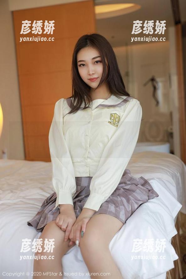 模范学院 - 看伊小七MoMo，感受女神魅力的福利图集，竟然让我有点小心动！