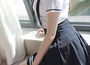 模范学院 – 美图和图集带来了南晓梦的皮衣秀，让我觉得这世界只需一点点幽默就够了！