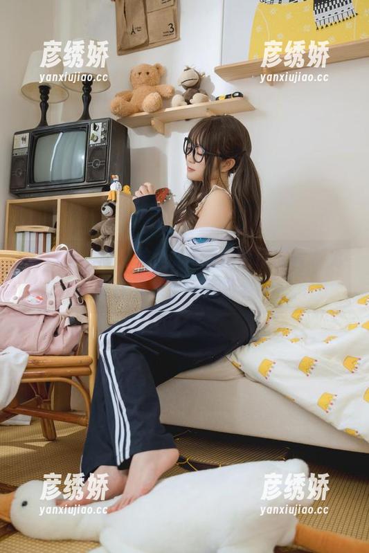 黄得那么甜，神沢永莉的黄色吊带睡衣兔兔作品集，一定要看！