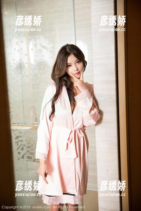 秀人网-李丽莎 秀人网 - 原图VS图册:李丽莎的瑜伽究竟哪一面更打动我的心?