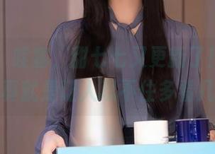 秀人网 – 哇塞，甜七七又更新了！她的清纯写真就是让人忍不住多看几眼！