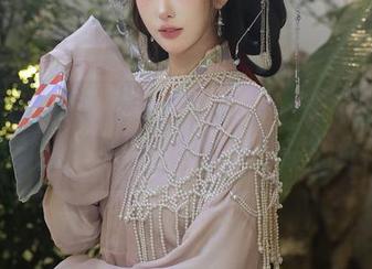 秀人网 – 拉近距离，芭比KIKI高跟鞋福利写真就要来了，别说我没提醒你！