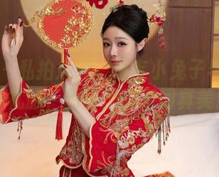 秀人网 – 私拍点滴：麻吉小兔子与她的梦幻礼服，原图里的瞬间真美！