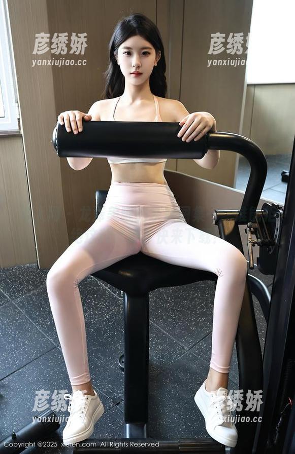 秀人网-龙泽美曦 秀人网 - 龙泽美曦的灰丝图集——谁能拒绝这种诱惑?快来下载!