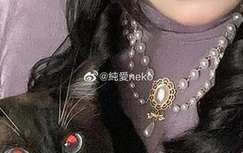 进入纯爱neko的修女世界，高清图包中的暧昧与纯洁