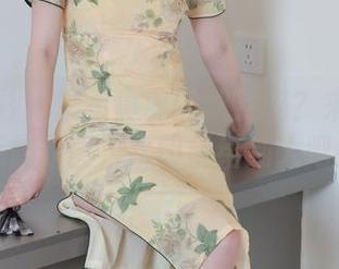 绮梦摄影 – 想看真实的秋月吗？来看全集无修原图，水印留给别人吧！