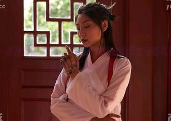 蜜桃社 – 初月的花嫁写真：一张图就让你瞬间变身婚礼策划师，求婚技巧再加点幽默感！