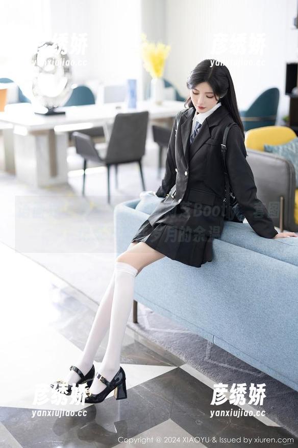 语画界-徐莉芝Booty 语画界 - 教室角落的徐莉芝Booty,套图记录下那些岁月的余温