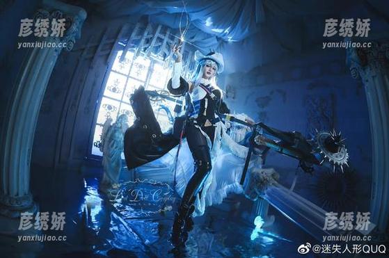 迷失人形QUQ的写真故事：看这部学院幻想曲怎么拍出美图新高度
