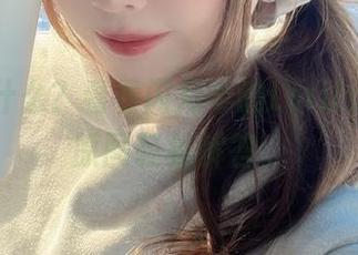 cos是什么？看看闪月半的Lolita草莓，原图轻松解答。
