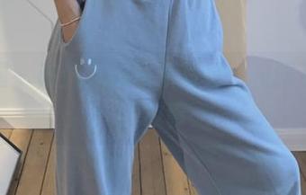 微密圈 – 陈佩奇的最新写真，校服下的上海故事