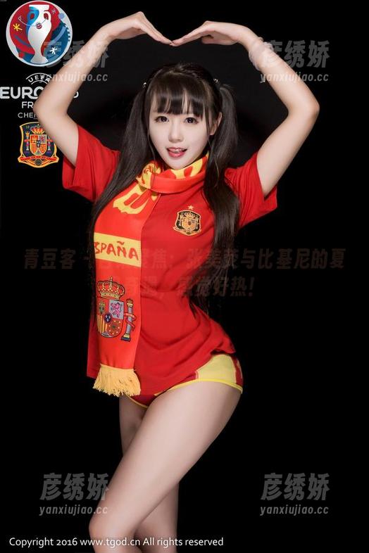 青豆客-张美荧 青豆客 - 合集聚焦:张美荧与比基尼的夏日奇遇,感觉好热!