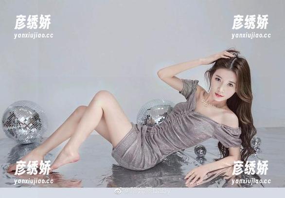 微密圈 - 觉得时间不够？那就看看黎允熙的高清跨年福利合集，简直是疗愈良药！